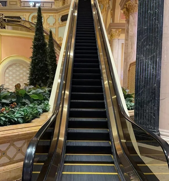 escalator cost